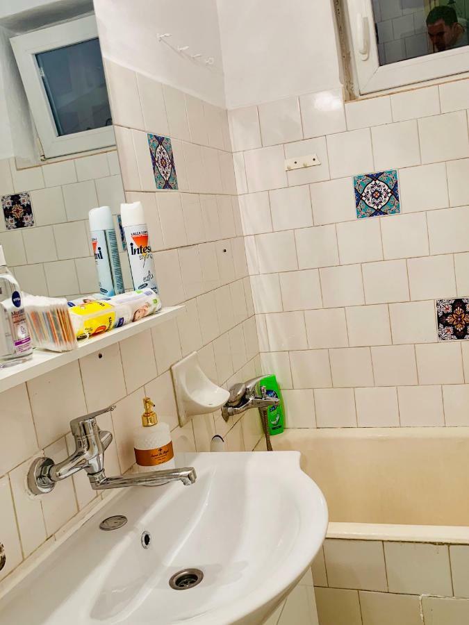 Ultracentral Apartment With All You Need: Wifi, Tv, Ac, Washer, Coffe Timisoara Bagian luar foto